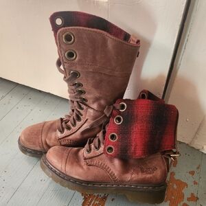 Dr Martens Triumph Aimilita fold over Tartan Boots Brown Red 1914